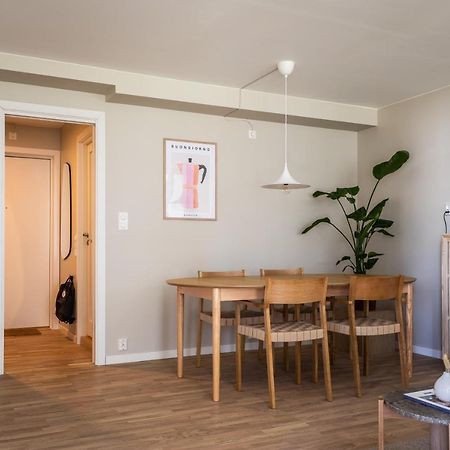 Scandinavian Apartment With 2 Bedrooms And Terrasse - Close To Storo Storsenter And All Public Transport Oslo Eksteriør billede